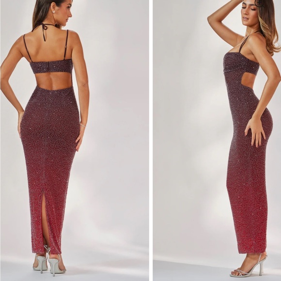 Elegant Red Gradient Dress - Picture 2 of 3